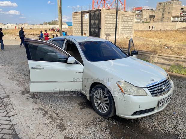 Nissan Fuga 2006 White
