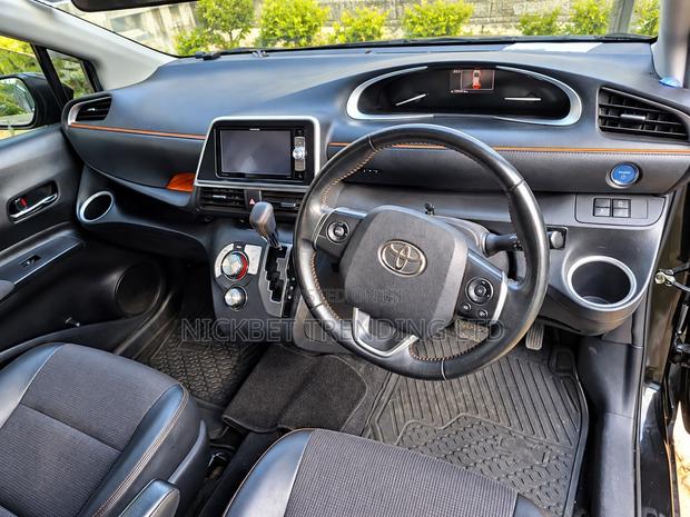 Toyota Sienta 1.5 Hybrid FWD (6-seater) 2018 Black