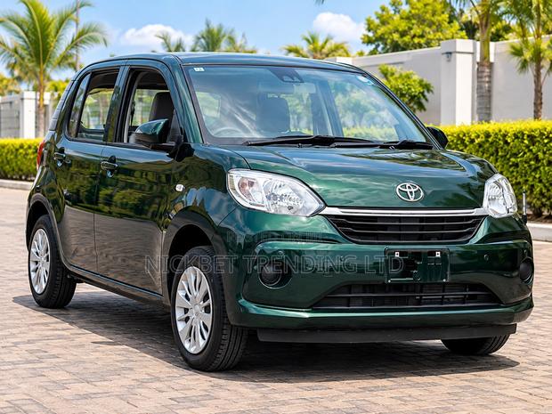 Toyota Passo 1.0 AWD 2019 Green