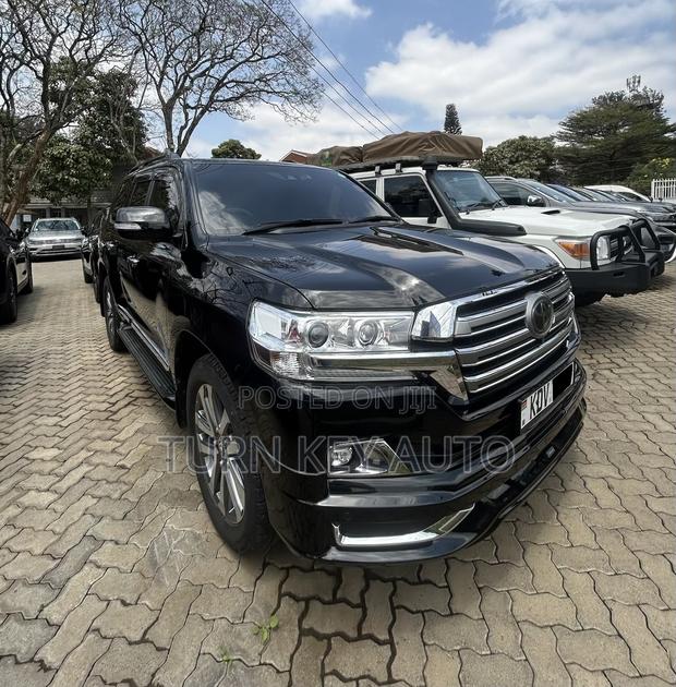 Toyota Land Cruiser 4.6 V8 ZX 2018 Black