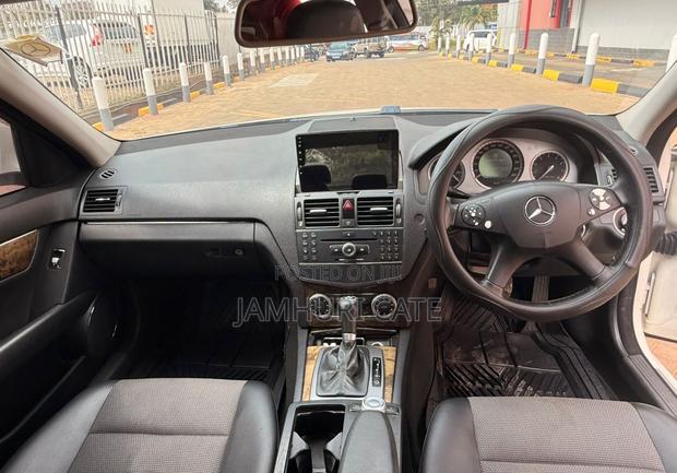 Mercedes-Benz C200 2008 White