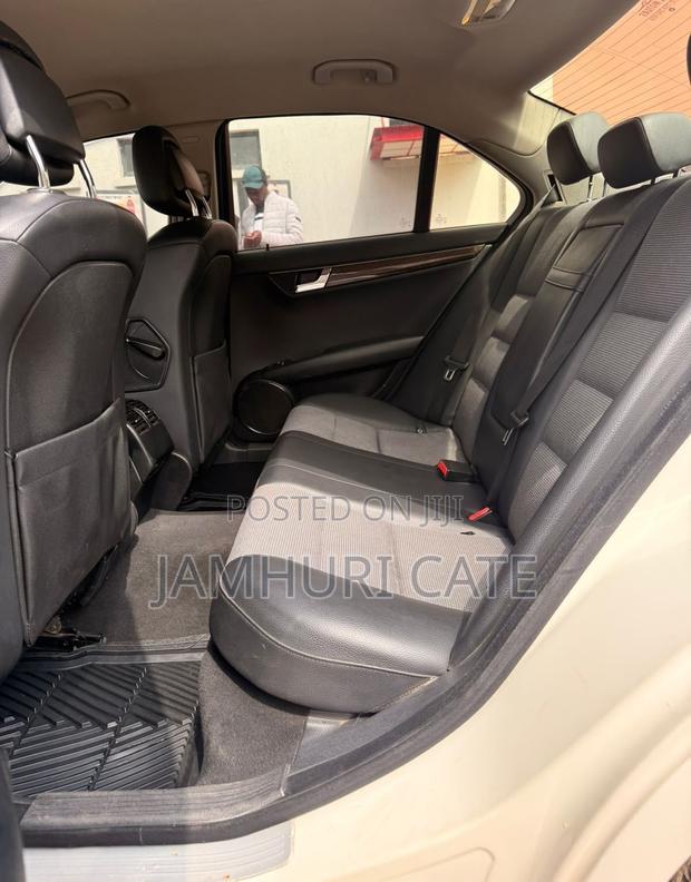 Mercedes-Benz C200 2008 White