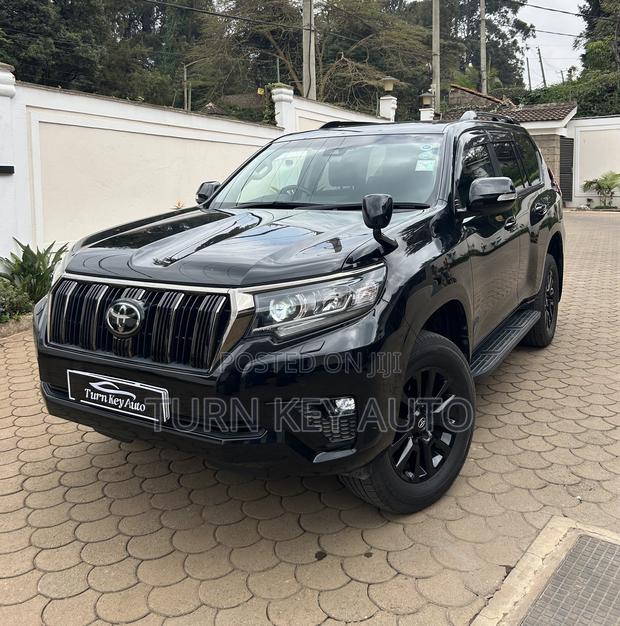 Toyota Land Cruiser Prado 2.8 2021 Black