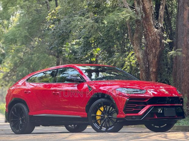 Lamborghini Urus Base 2019 Red