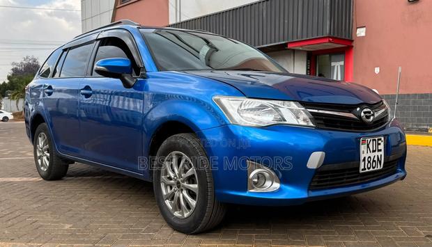 Toyota Corolla Fielder 2014 Blue