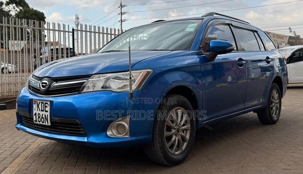 Toyota Corolla Fielder 2014 Blue
