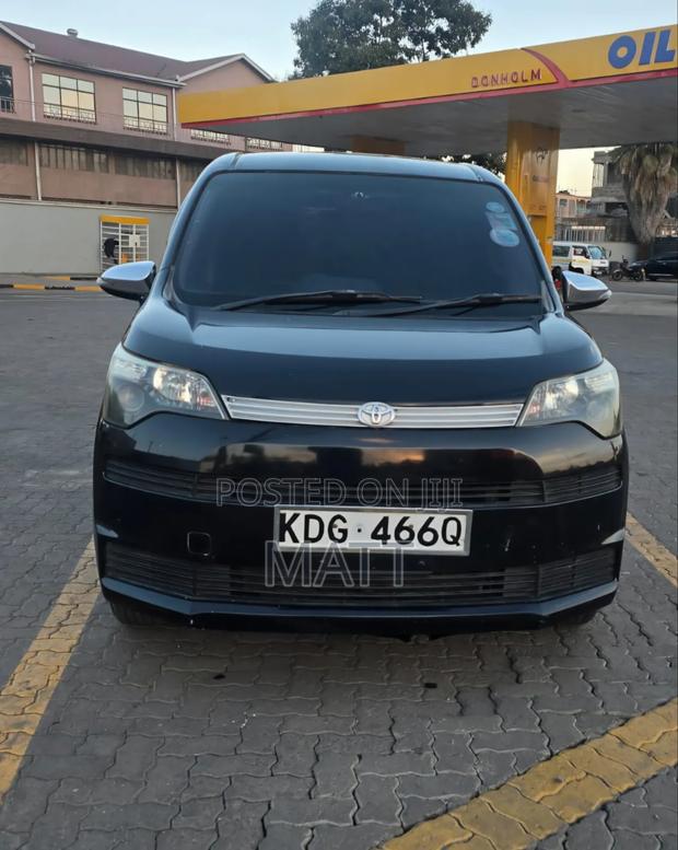 Toyota Spade 2015 Black