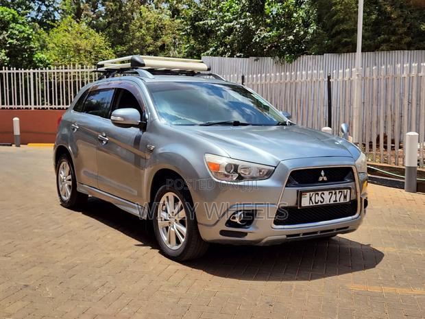 Mitsubishi RVR 2.0 2011 Gray