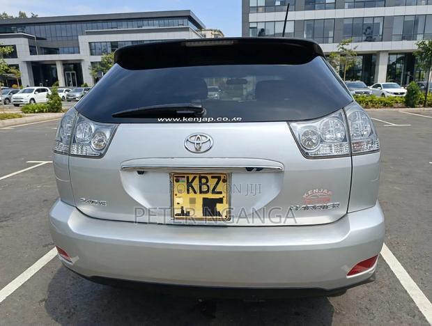 Toyota Harrier 2.4 2007 Silver