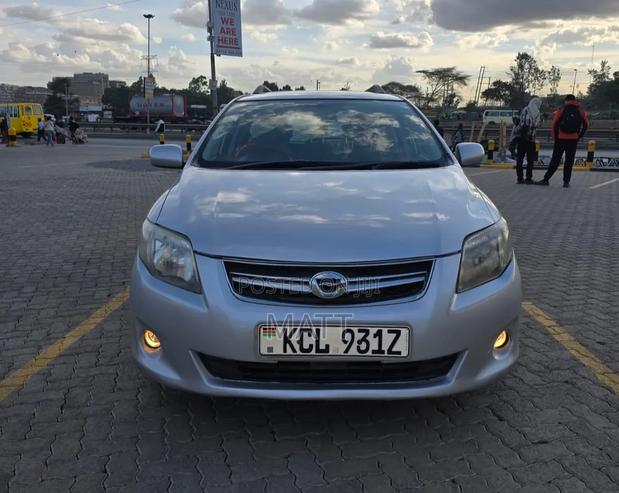 Toyota Corolla Fielder 2011 Silver