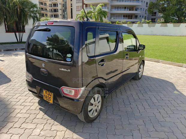 Suzuki Wagon R 2017 Brown
