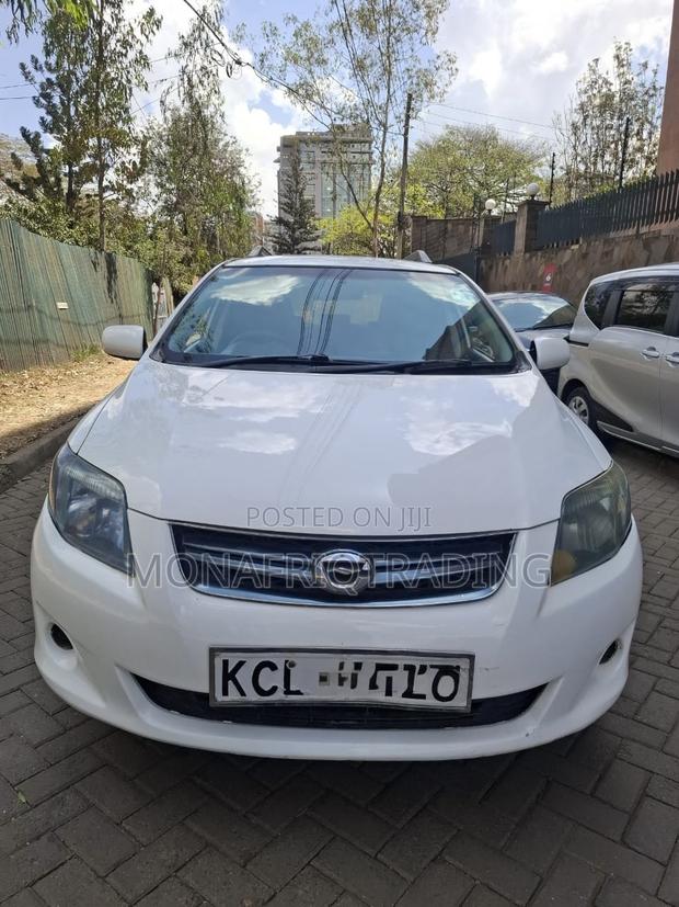 Toyota Corolla Fielder 1.5 Petrol FWD 2010 White