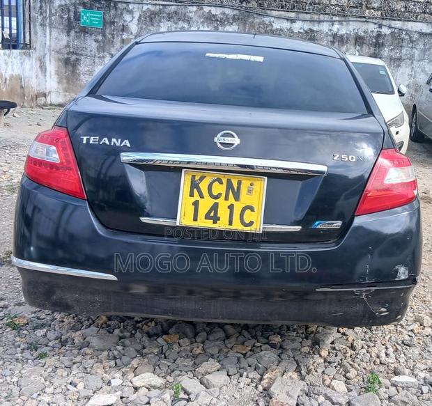 Nissan Teana 2010 Black