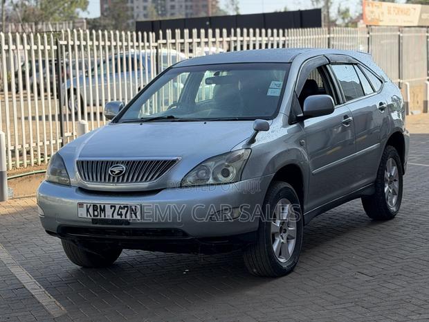 Toyota Harrier 2004 Silver
