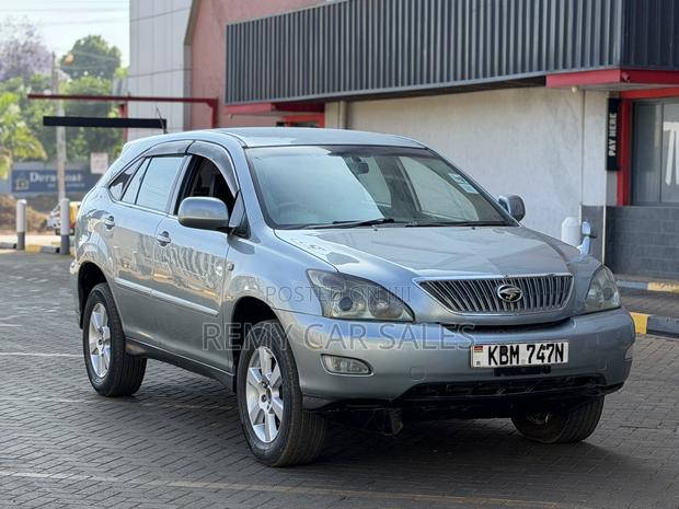 Toyota Harrier 2004 Silver