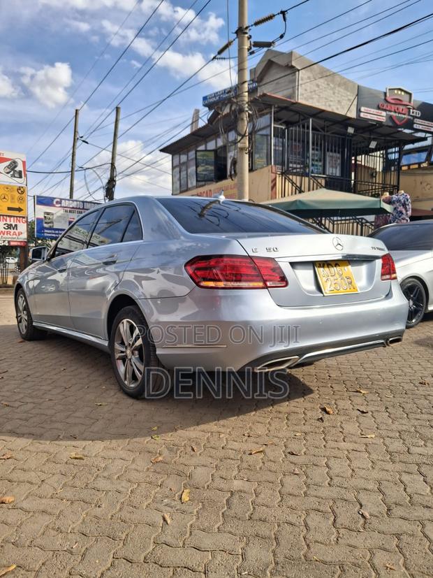 Mercedes-Benz E250 SV Premium 2014