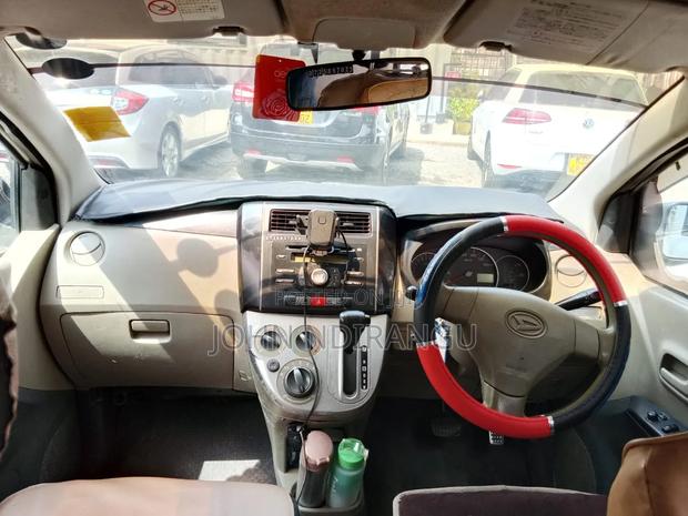 Daihatsu Mira 2011 White