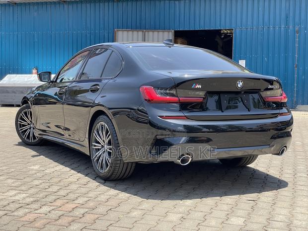 BMW 320i 2019 Black