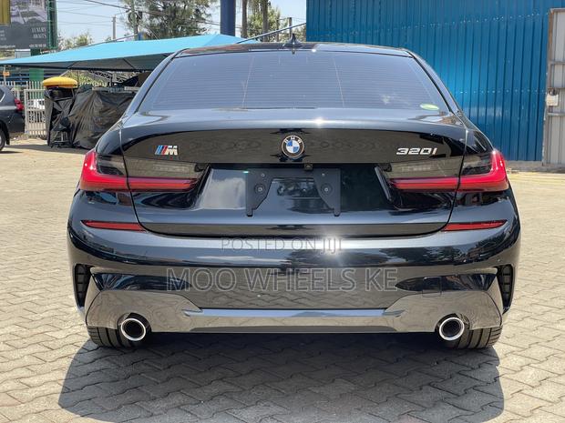 BMW 320i 2019 Black