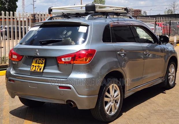 Mitsubishi RVR 2.0 2011 Gray