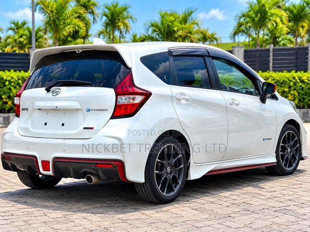 Nissan Note 1.2 Hybrid NISMO 2019 White
