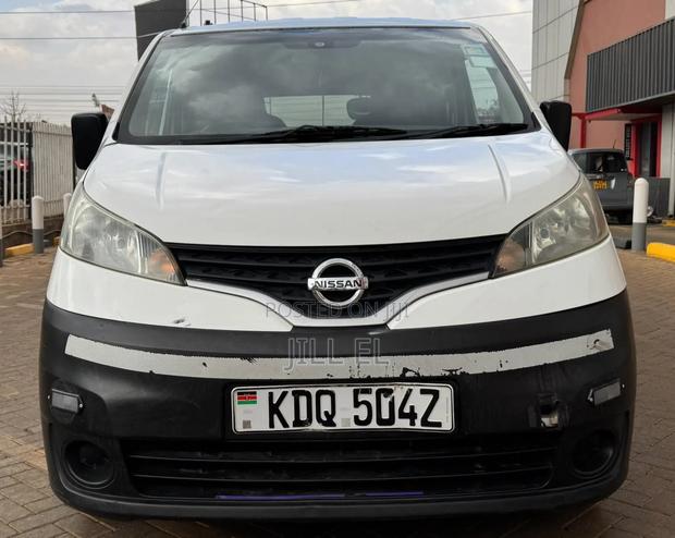 Nissan NV200 2018 White