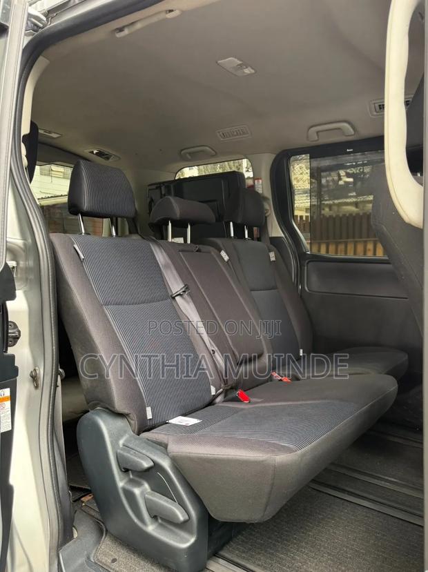 Toyota Noah 2017 Silver
