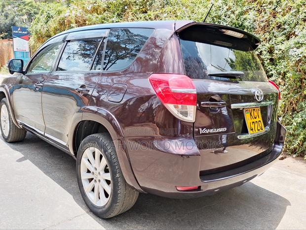 Toyota Vanguard 2012 Maroon