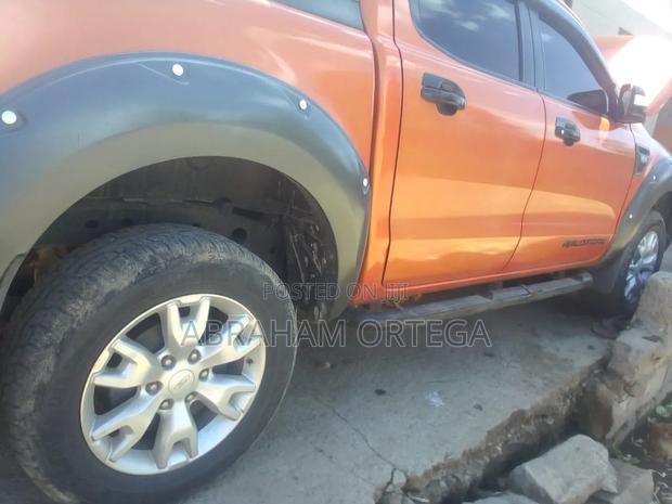 Ford Ranger Wildtrak 2014 Orange