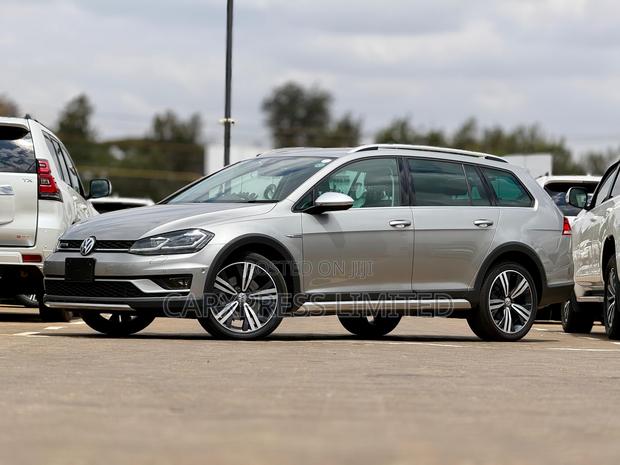 Volkswagen Golf Alltrack 2019 Silver
