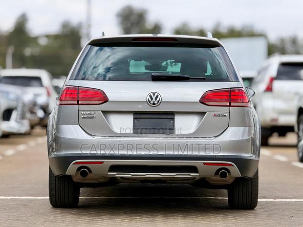 Volkswagen Golf Alltrack 2019 Silver