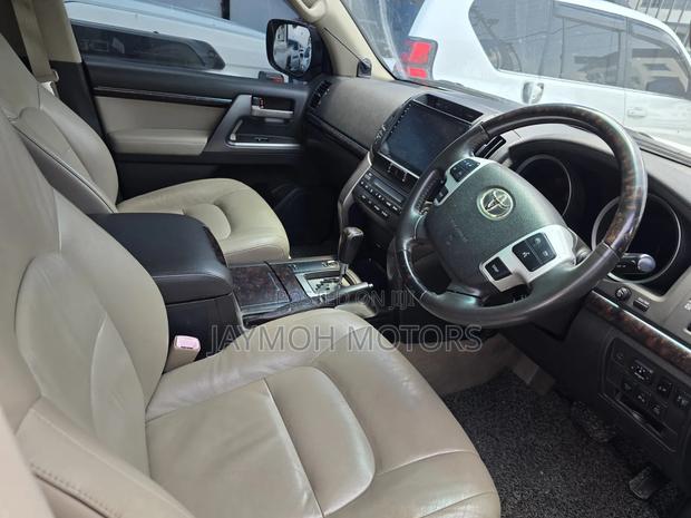 Toyota Land Cruiser 2009