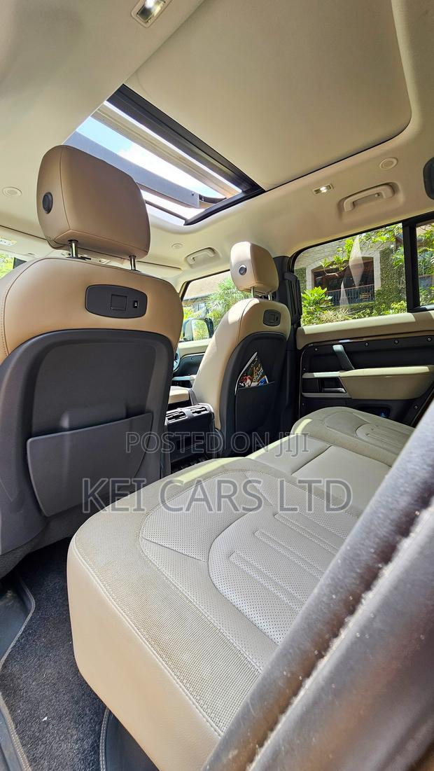 Land Rover Defender 110 First Edition 4x4 2020 Gold