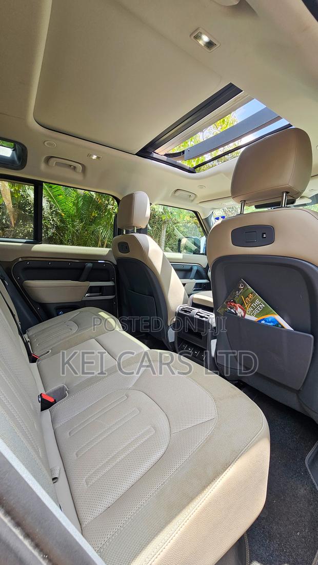 Land Rover Defender 110 First Edition 4x4 2020 Gold