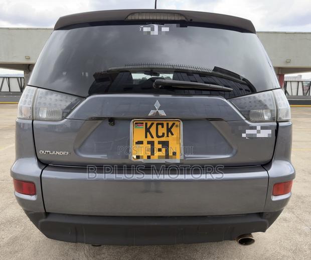 Mitsubishi Outlander 2010 Gray