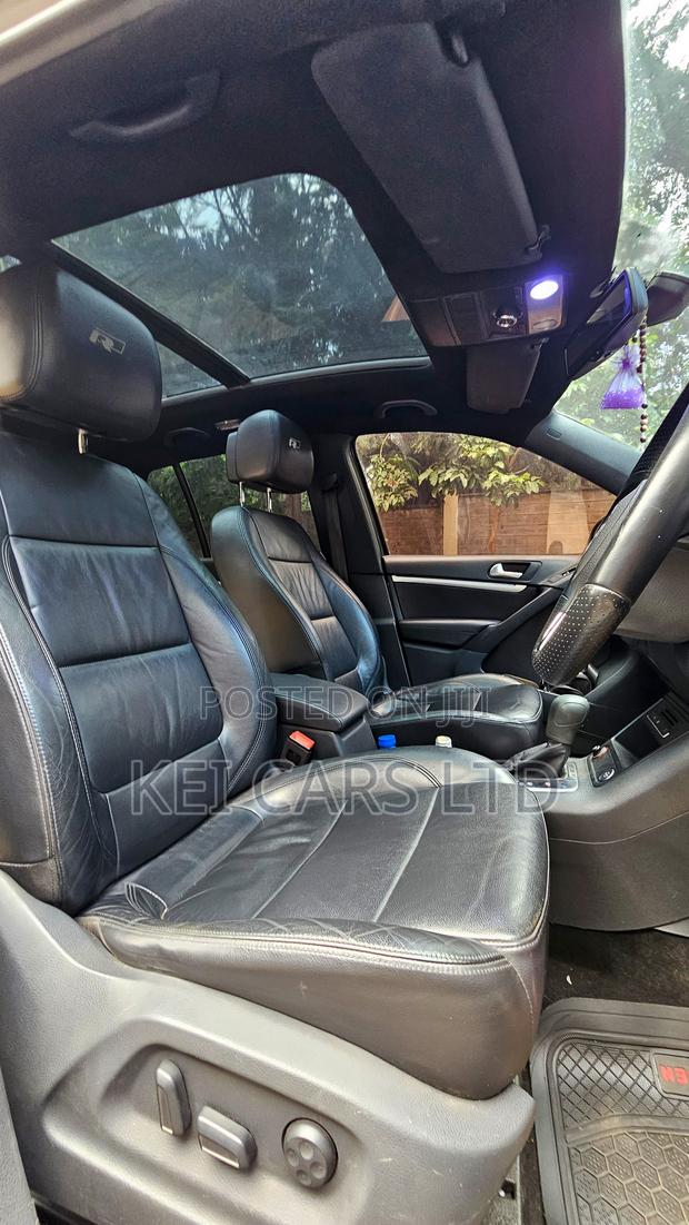 Volkswagen Tiguan R-Line 4Motion 4dr SUV AWD (2.0L 4cyl Turbo 6A) 2014
