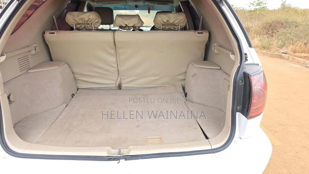 Toyota Harrier 2004 White