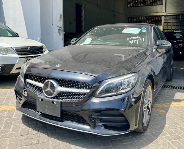 Mercedes-Benz C200 2020 Black