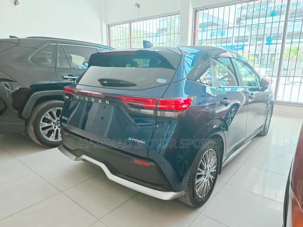 Nissan Note 1.2 Hybrid 2021 Blue