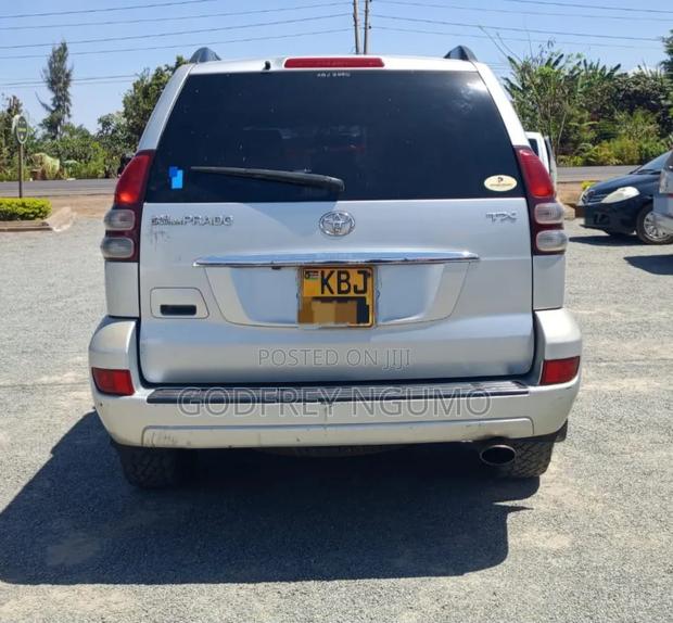Toyota Land Cruiser Prado 2002 Silver