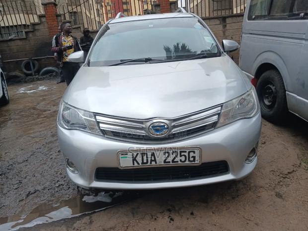 Toyota Corolla Fielder 2015 Silver