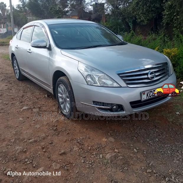 Nissan Teana 2010 Silver
