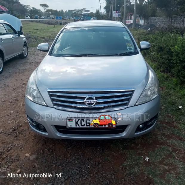 Nissan Teana 2010 Silver