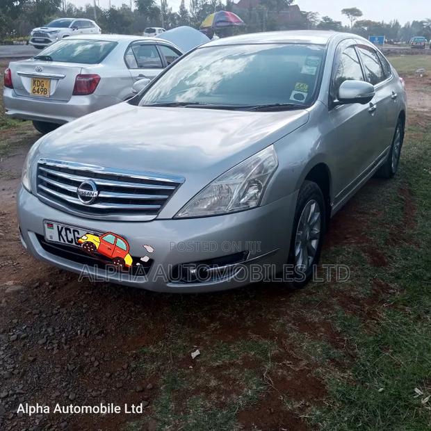 Nissan Teana 2010 Silver
