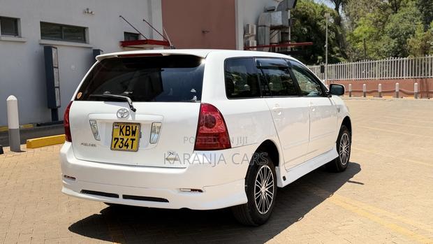 Toyota Corolla Fielder 1.5 Petrol FWD 2006 White