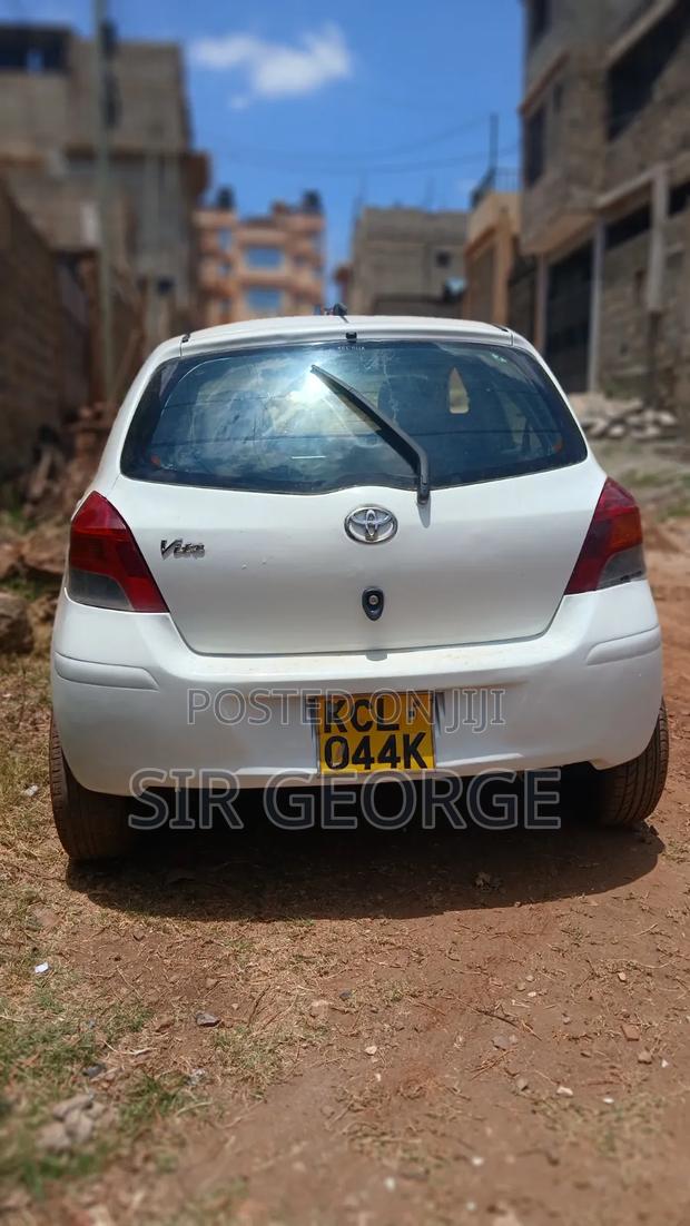 Toyota IST 2003 White