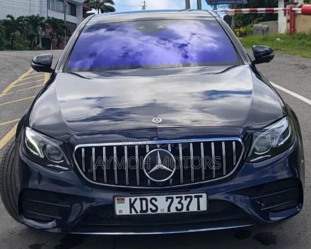 Mercedes-Benz E250 2018 Blue