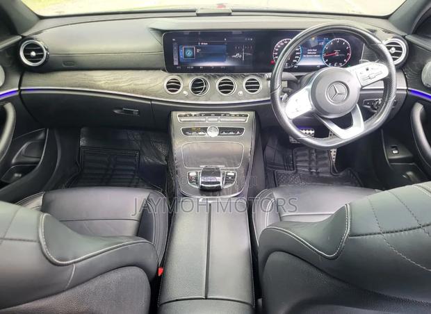 Mercedes-Benz E250 2018 Blue