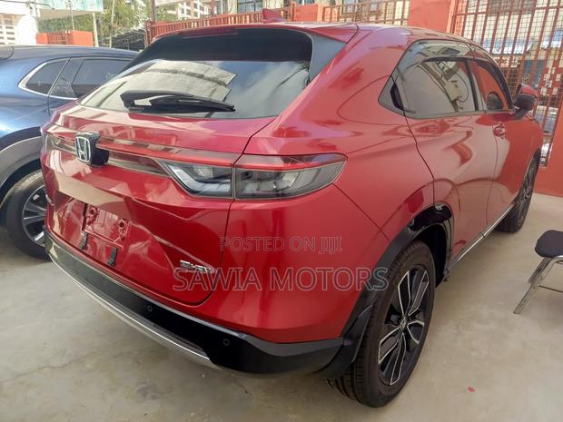 Honda Vezel 1.5 Hybrid 4WD 2021 Red