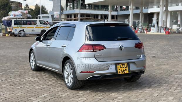 Volkswagen Golf 2017 Gray
